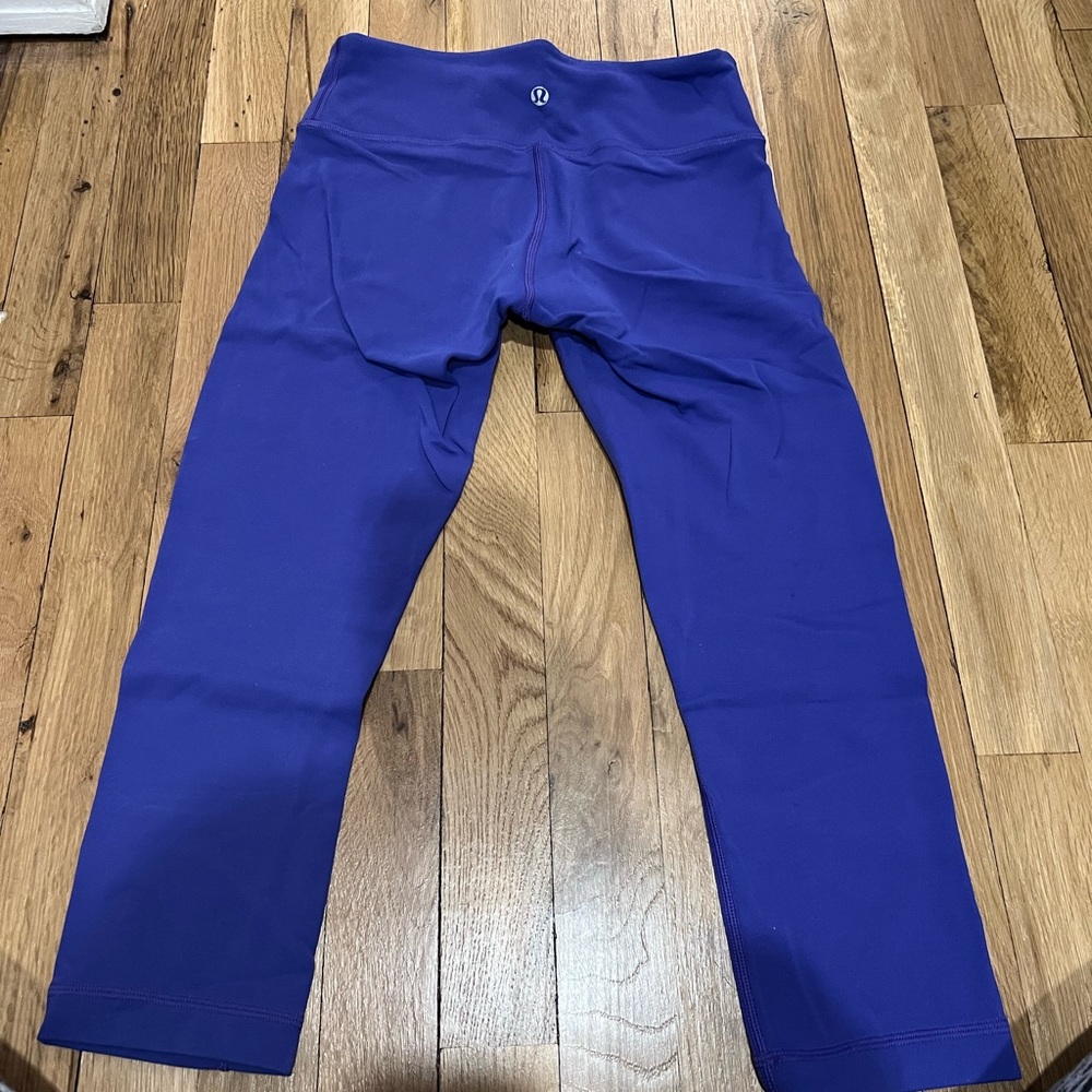 LULULEMON REVERSIBLE WUNDER UNDER CROP LEGGING